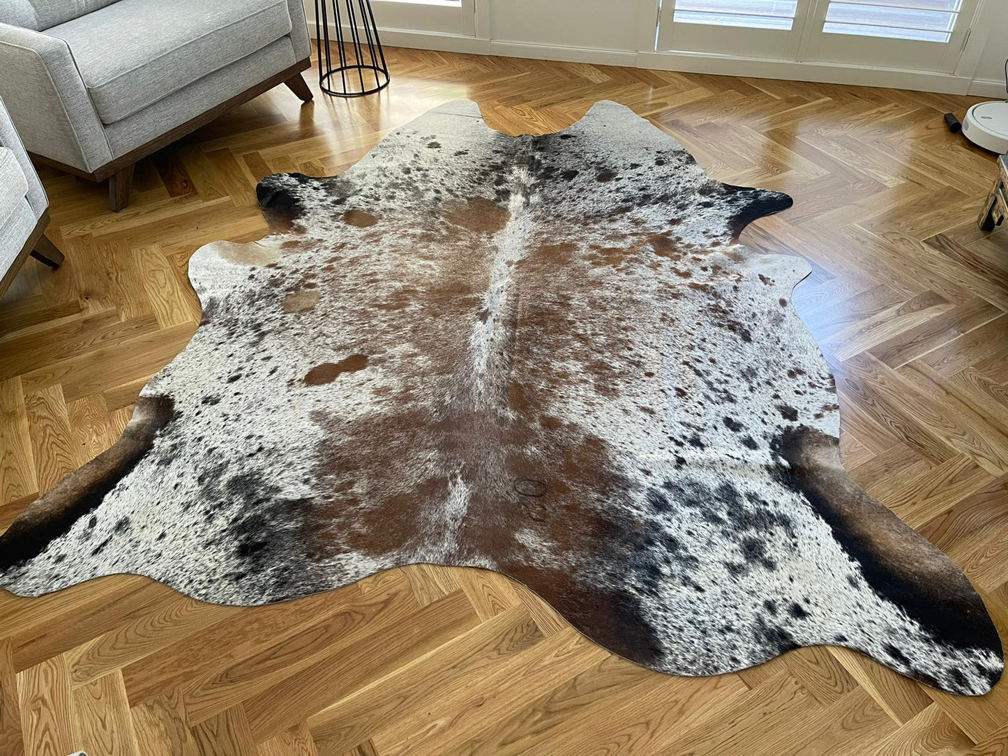 Lana Cowhide Premium Floor Rug - Brown - Large