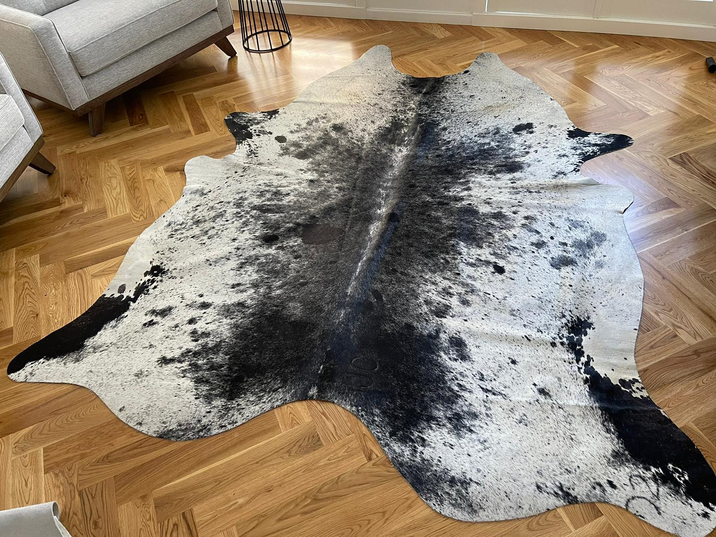 Lana Cowhide Premium Floor Rug - Black & White - Large