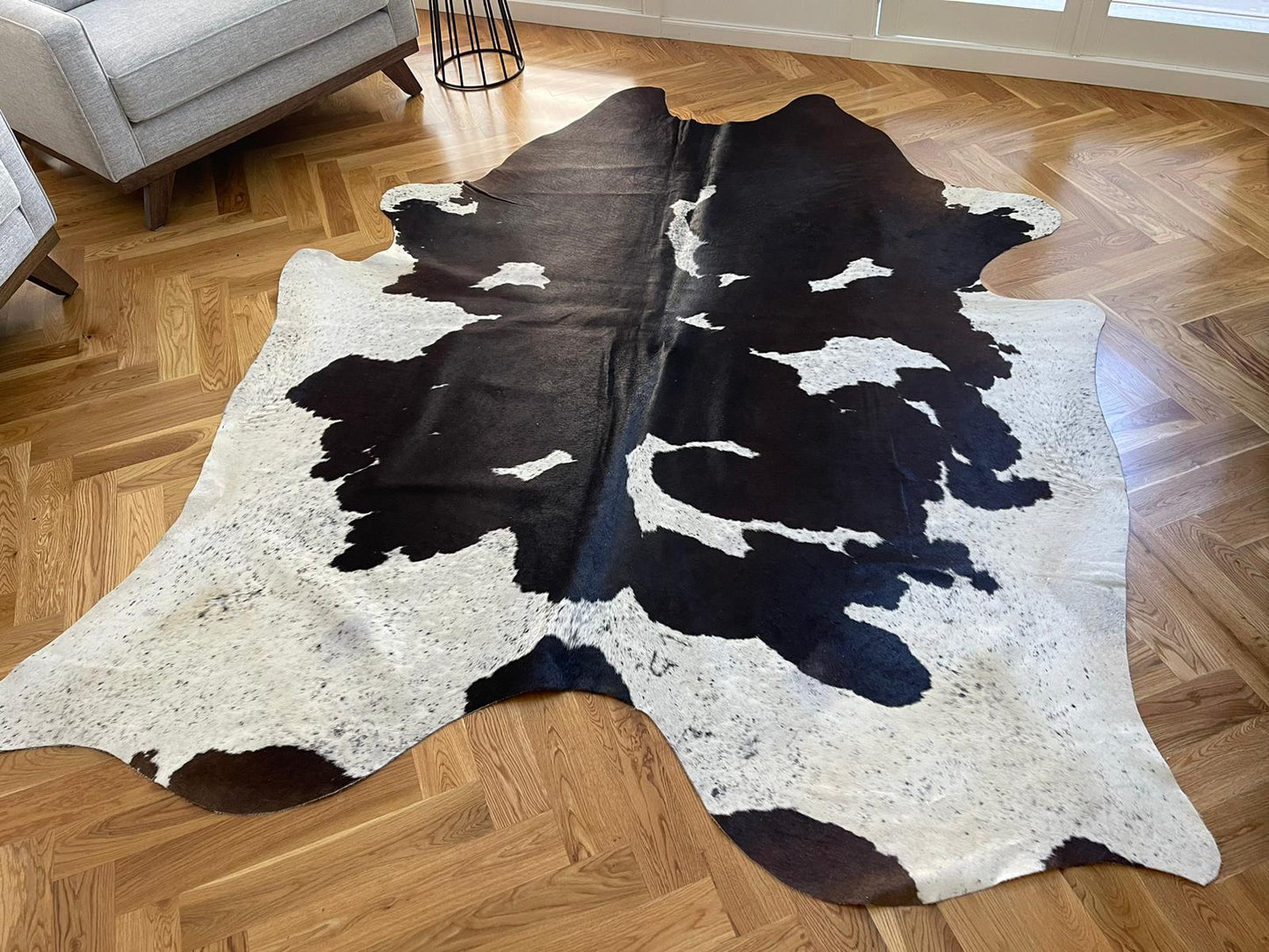 Lana Cowhide Premium Floor Rug - Black & White - Large